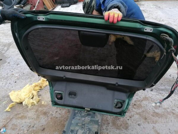 Крышка багажника на мицбиси каризма до ресталинг с 1995 по 1999 год, АВТОРАЗБОРКА В ЛИПЕЦКЕ Продажа оригинальных запчастей avtorazborkalipetsk.ru